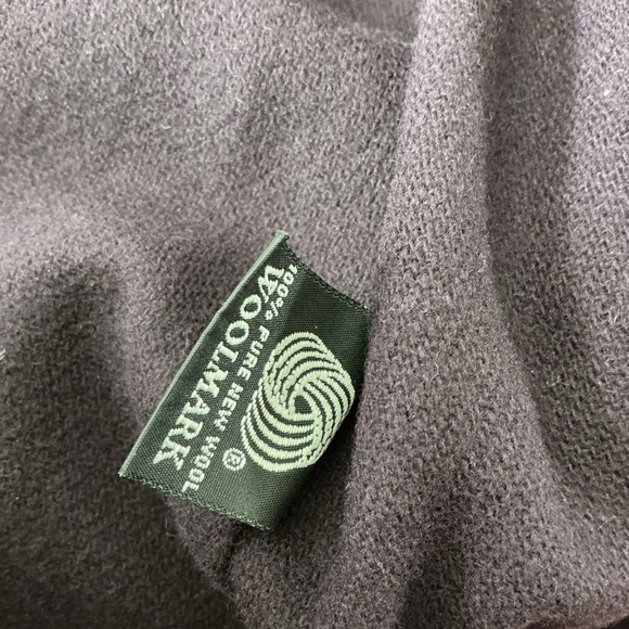 Jones trench coat 🧥 - Picture 9 of 10